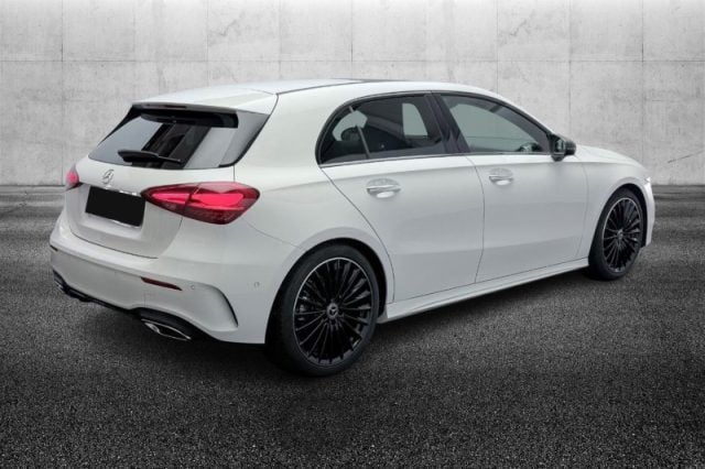 Mercedes-Benz A 250 Automatic 4Matic AMG Line Premium - foto 3 di 4