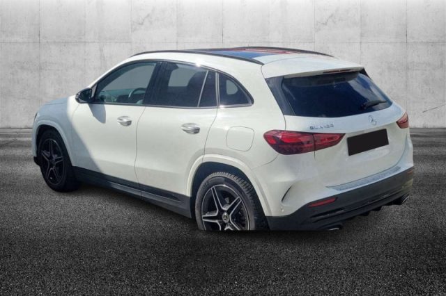 Mercedes-Benz GLA 180 Automatic AMG Line Advanced Plus - foto 4 di 4