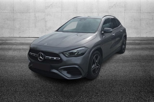 Mercedes-Benz GLA 200 d Automatic AMG Line Premium, del 2025, 14.700 km, in vendita a Pieve Di Cento (BO)