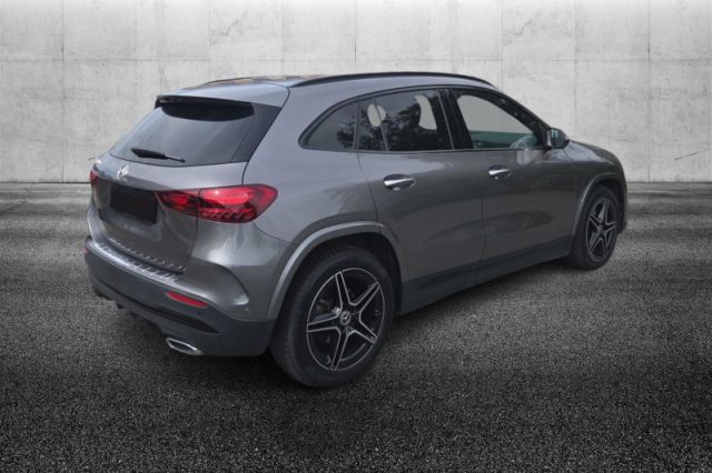 Mercedes-Benz GLA 200 d Automatic AMG Line Premium - foto 3 di 4