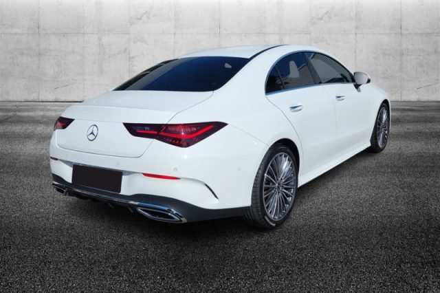 Mercedes-Benz CLA 200 Automatic AMG Line Advanced Plus - foto 2 di 4