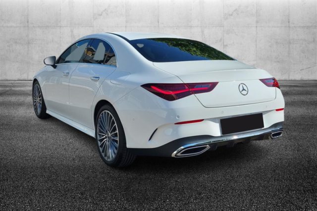 Mercedes-Benz CLA 200 Automatic AMG Line Advanced Plus - foto 3 di 4