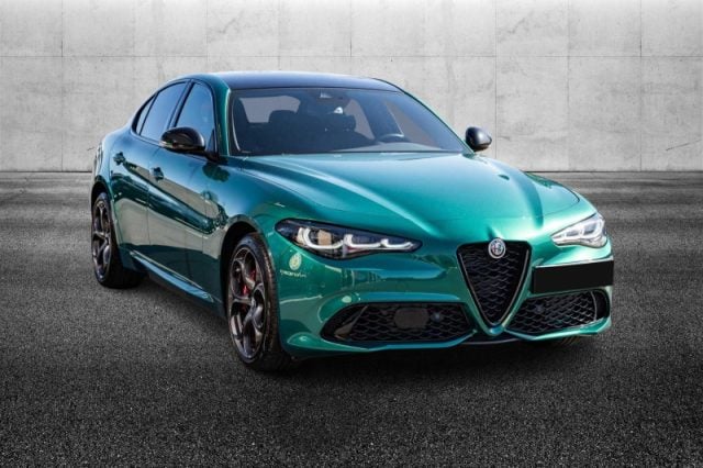 Alfa Romeo Giulia 2.2 Turbodiesel 210 CV AT8 AWD Q4 Tributo Italian - foto 2 di 4