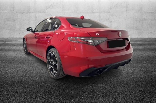 Alfa Romeo Giulia 2.0 Turbo 280 CV AT8 AWD Q4 Competizione - foto 4 di 4