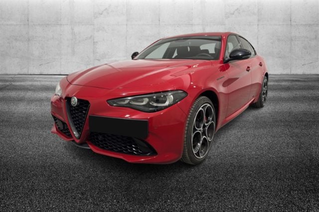 Alfa Romeo Giulia 2.0 Turbo 280 CV AT8 AWD Q4 Competizione, del 2023, 15.700 km, in vendita a Pieve Di Cento (BO)
