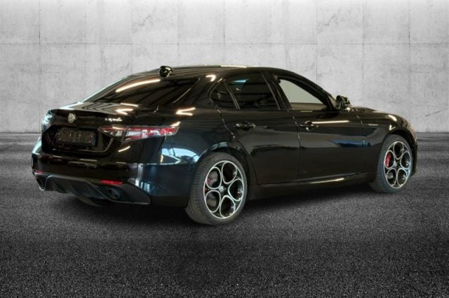 Alfa Romeo Giulia 2.0 Turbo 280 CV AT8 AWD Q4 Veloce - foto 3 di 4