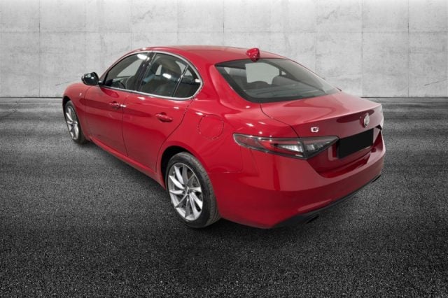 Alfa Romeo Giulia 2.0 Turbo 280 CV AT8 AWD Q4 Ti - foto 3 di 4