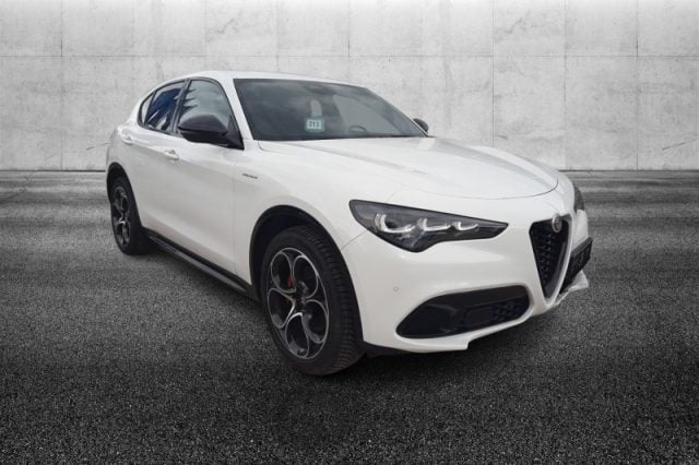 Alfa Romeo Stelvio 2.2 Turbodiesel 210 CV AT8 Q4 Veloce, del 2024, 37.999 km, in vendita a Pieve Di Cento (BO)