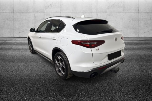 Alfa Romeo Stelvio 2.2 Turbodiesel 210 CV AT8 Q4 Ti - foto 3 di 4
