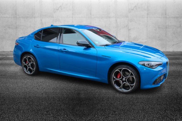 Alfa Romeo Giulia 2.0 Turbo 280 CV AT8 AWD Q4 Competizione - foto 2 di 4