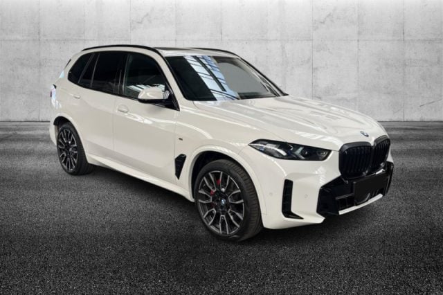 BMW X5 xDrive30d 48V Msport Pro, del 2024, 30.900 km, in vendita a Pieve Di Cento (BO)