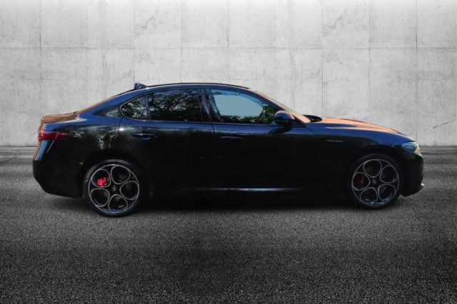Alfa Romeo Giulia 2.0 Turbo 280 CV AT8 AWD Q4 Veloce - foto 4 di 4