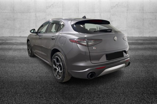 Alfa Romeo Stelvio 2.0 Turbo 280 CV AT8 Q4 Ti - foto 2 di 4