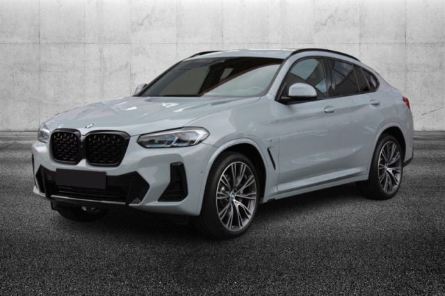 BMW X4 xDrive30d 48V Msport, del 2023, 34.800 km, in vendita a Pieve Di Cento (BO)