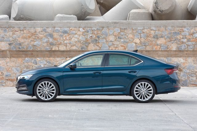 Skoda Octavia 2.0 TSI DSG RS - foto 4 di 4