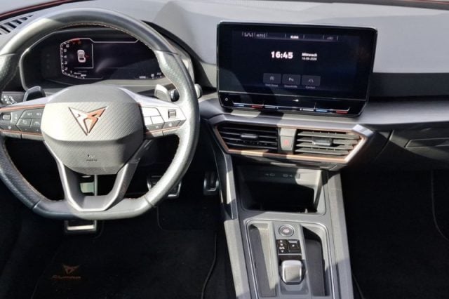 CUPRA Leon 2.0 TSI 300 CV DSG VZ - foto 3 di 4