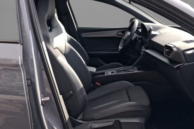 CUPRA Leon 2.0 TSI 300 CV DSG VZ - foto 4 di 4