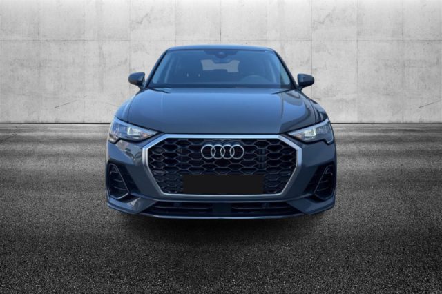 Audi Q3 SPB 35 TFSI S tronic - foto 4 di 4