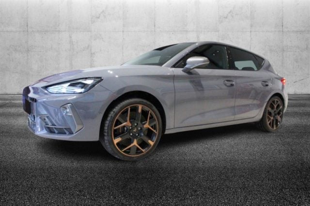 CUPRA Leon 2.0 TSI 300 CV DSG VZ - foto 3 di 4