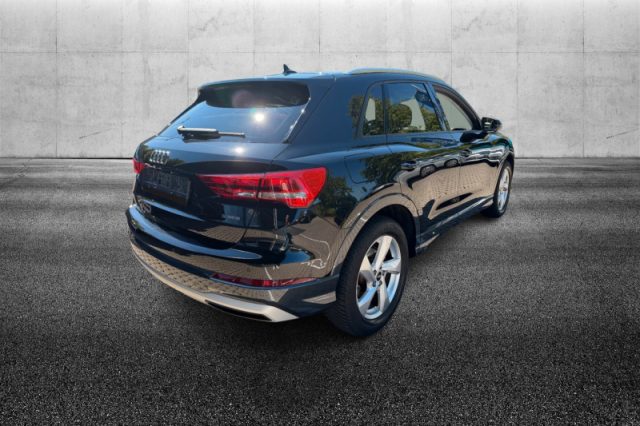 Audi Q3 35 TDI quattro S tronic - foto 3 di 4