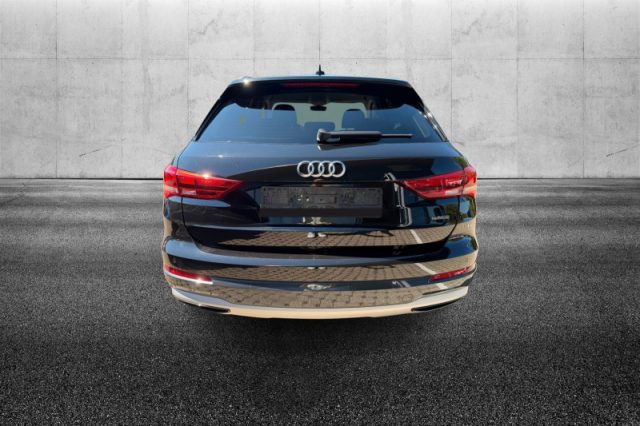 Audi Q3 35 TDI quattro S tronic - foto 4 di 4