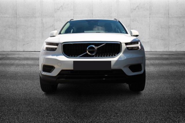 Volvo XC40 D3 Geartronic Momentum Core - foto 3 di 4