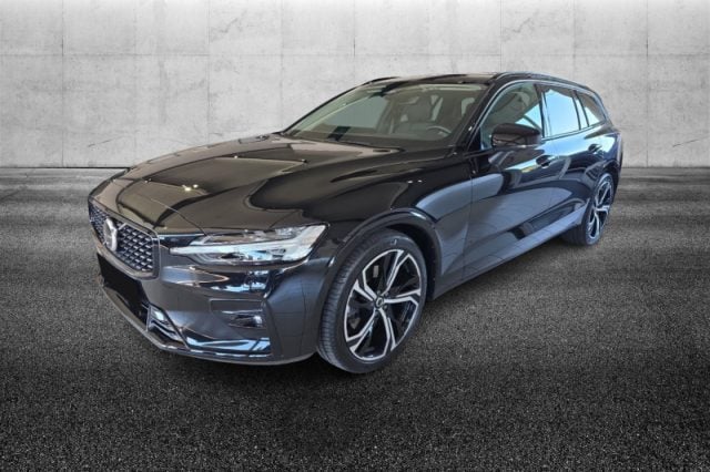 Volvo V60 B4 automatico Plus Dark, del 2024, 35.999 km, in vendita a Pieve Di Cento (BO)