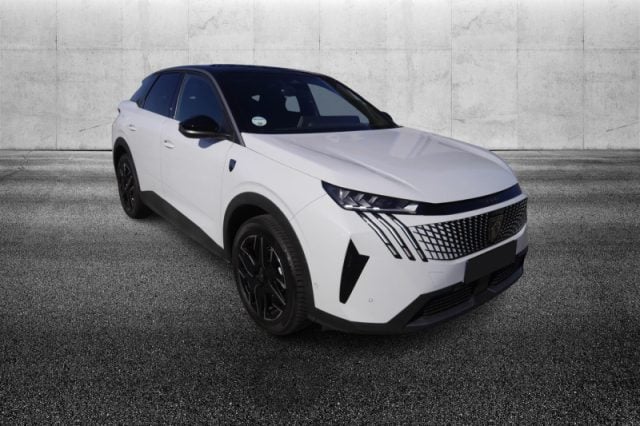 Peugeot 3008 Hybrid 145 e-DCS6 GT - foto 2 di 4
