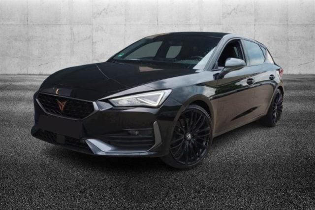 CUPRA Leon 2.0 TSI 245 CV DSG VZ, del 2023, 29.800 km, in vendita a Pieve Di Cento (BO)