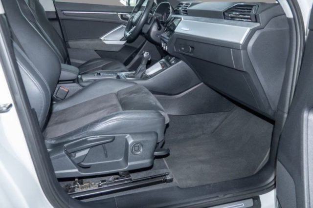 Audi Q3 SPB 40 TDI quattro S tronic S line edition - foto 4 di 4