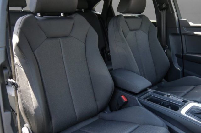 Audi Q3 SPB 35 TDI quattro S tronic S line edition - foto 4 di 4