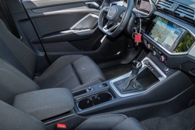 Audi Q3 SPB 35 TDI quattro S tronic S line edition - foto 3 di 4