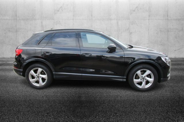 Audi Q3 35 TDI S tronic - foto 4 di 4