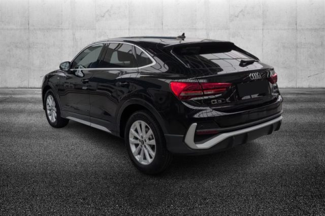 Audi Q3 SPB 35 TFSI S tronic S line edition - foto 4 di 4