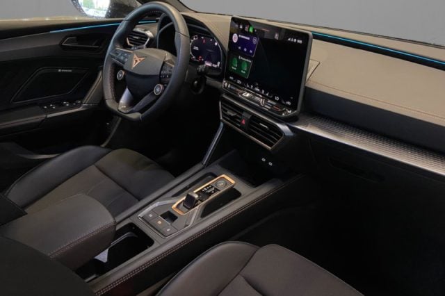 CUPRA Leon Sportstourer 2.0 TDI 150 CV DSG - foto 4 di 4
