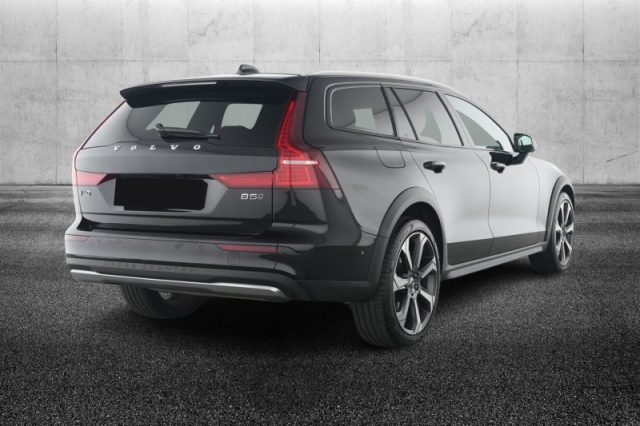 Volvo V60 Cross Country B5 AWD automatico Ultimate - foto 2 di 4