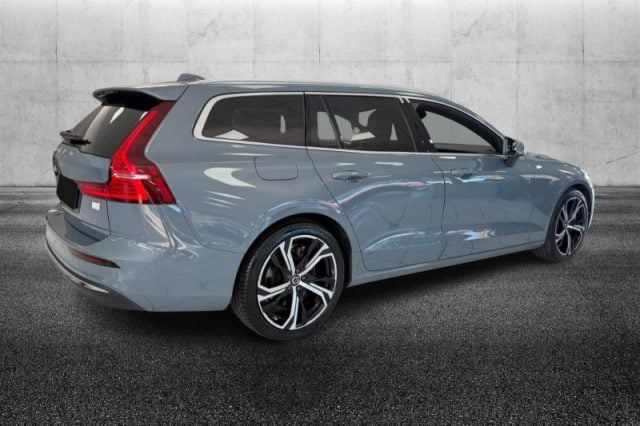 Volvo V60 T8 Recharge AWD Plug-in Hybrid aut. Ultimate Brig - foto 3 di 4