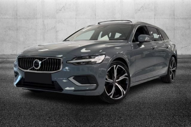 Volvo V60 T8 Recharge AWD Plug-in Hybrid aut. Ultimate Brig, del 2022, 48.900 km, in vendita a Pieve Di Cento (BO)