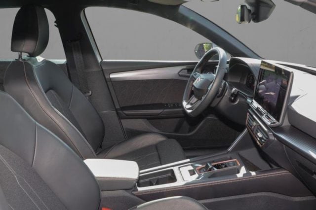 CUPRA Leon Sportstourer 2.0 TDI 150 CV DSG - foto 4 di 4