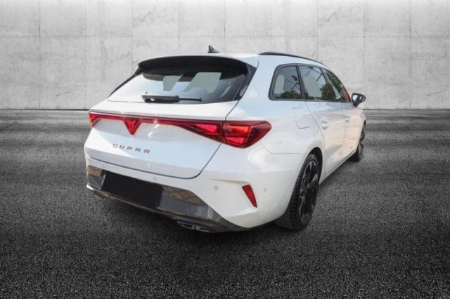 CUPRA Leon Sportstourer 2.0 TDI 150 CV DSG - foto 2 di 4