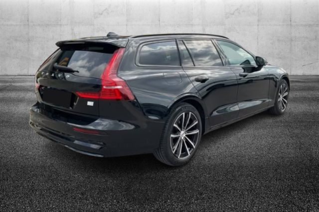 Volvo V60 T6 Recharge AWD Plug-in Hybrid aut. Plus Dark - foto 3 di 4
