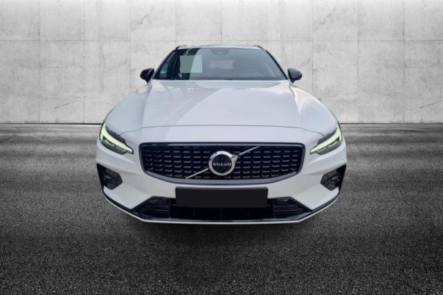 Volvo V60 B4 (d) automatico Plus Dark - foto 4 di 4