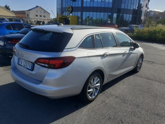 Opel Astra 1.6 CDTi 136CV aut. Sports Tourer Business - foto 2 di 4