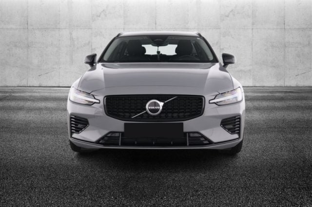 Volvo V60 T8 Plug-in Hybrid AWD automatico Plus Dark - foto 3 di 4