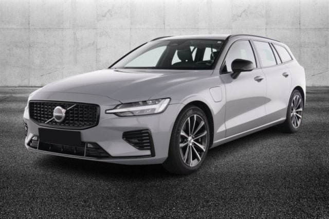 Volvo V60 T8 Plug-in Hybrid AWD automatico Plus Dark, del 2024, 29.700 km, in vendita a Pieve Di Cento (BO)