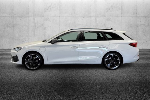 CUPRA Leon Sportstourer 1.4 e-HYBRID 204 CV DSG - foto 3 di 4