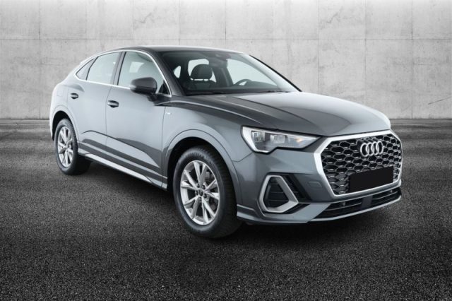 Audi Q3 SPB 35 TFSI S tronic S line edition - foto 2 di 4