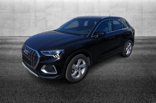 Audi Q3 35 TFSI S tronic Business Advanced, del 2022, 35.999 km, in vendita a Pieve Di Cento (BO)