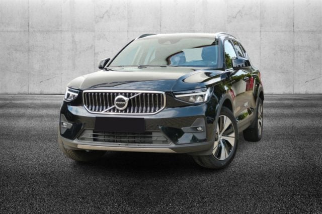 Volvo XC40 T4 Recharge Plug-in Hybrid automatico Core, del 2022, 46.999 km, in vendita a Pieve Di Cento (BO)