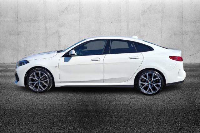 BMW 218 i Gran Coupé Msport - foto 3 di 4